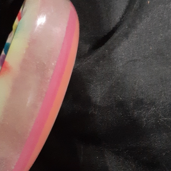 UV glow/glow in the dark resin ashtray - Picture 3 of 4